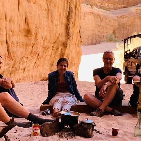 Wadi Rum Local Guide Buitenkant foto