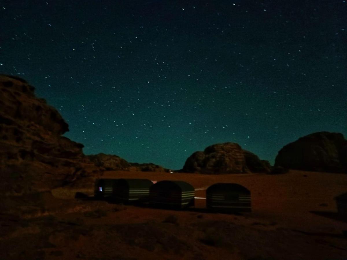 Wadi Rum Local Guide Buitenkant foto