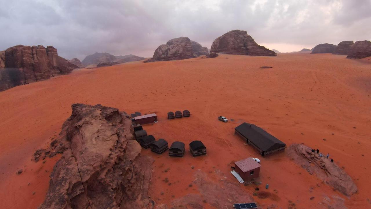 Wadi Rum Local Guide Buitenkant foto